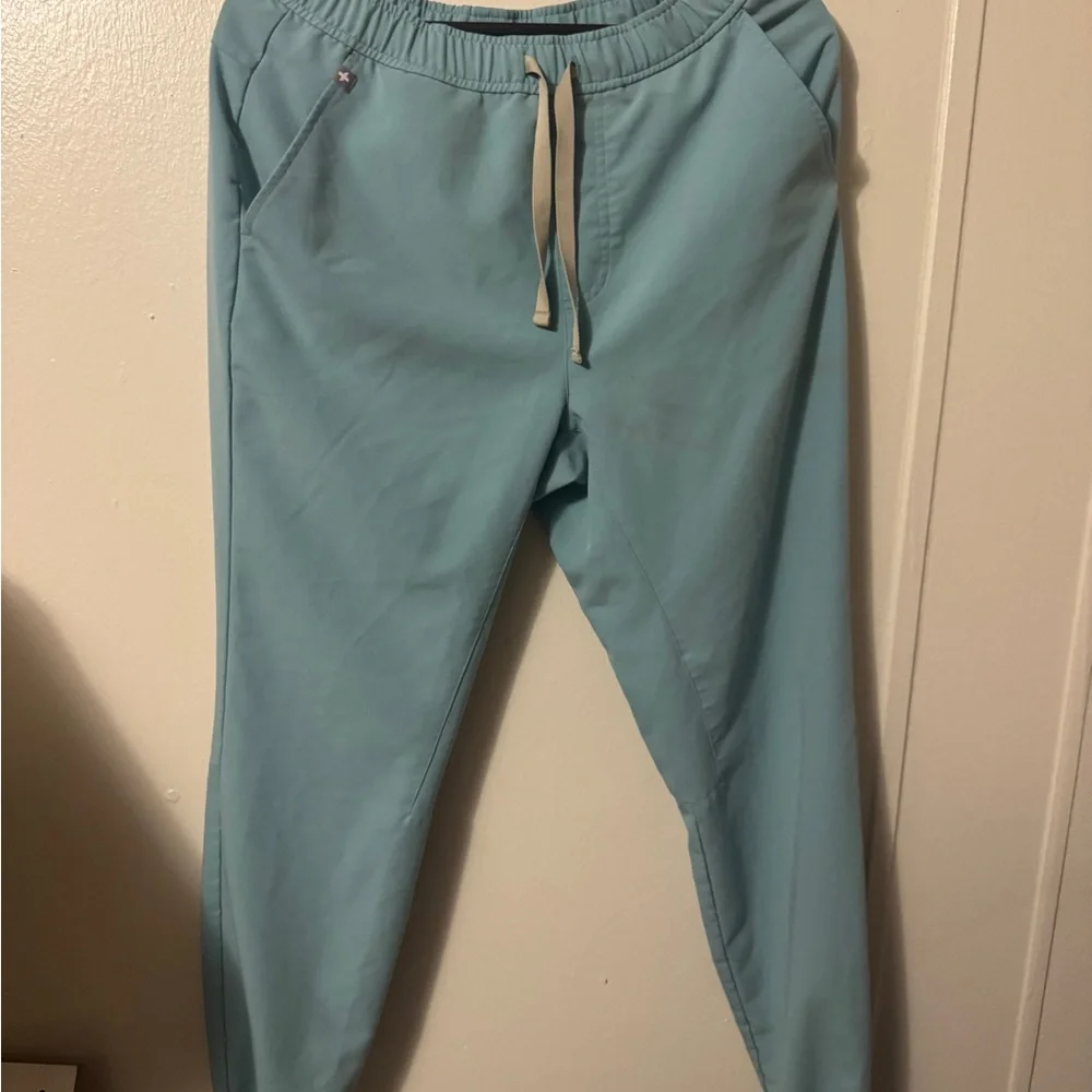 Figs Men’s Fresh Aqua Scrub Joggers